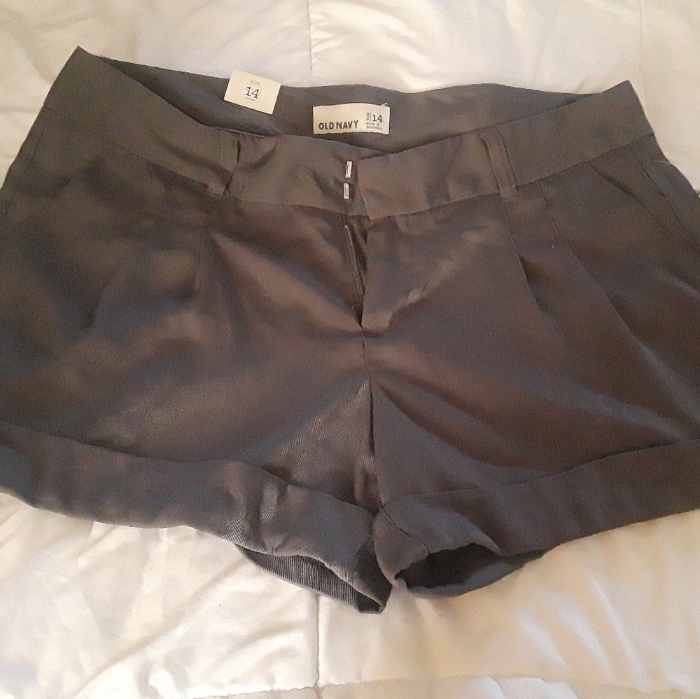 NWT Old Navy Grey Shorts sz 14